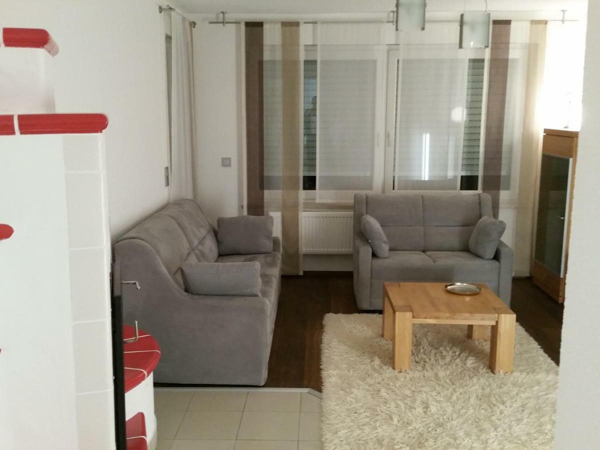Ferienhaus Giulia In Guenzburg Ideal Fuer 2 Familien Günzburg Exterior foto